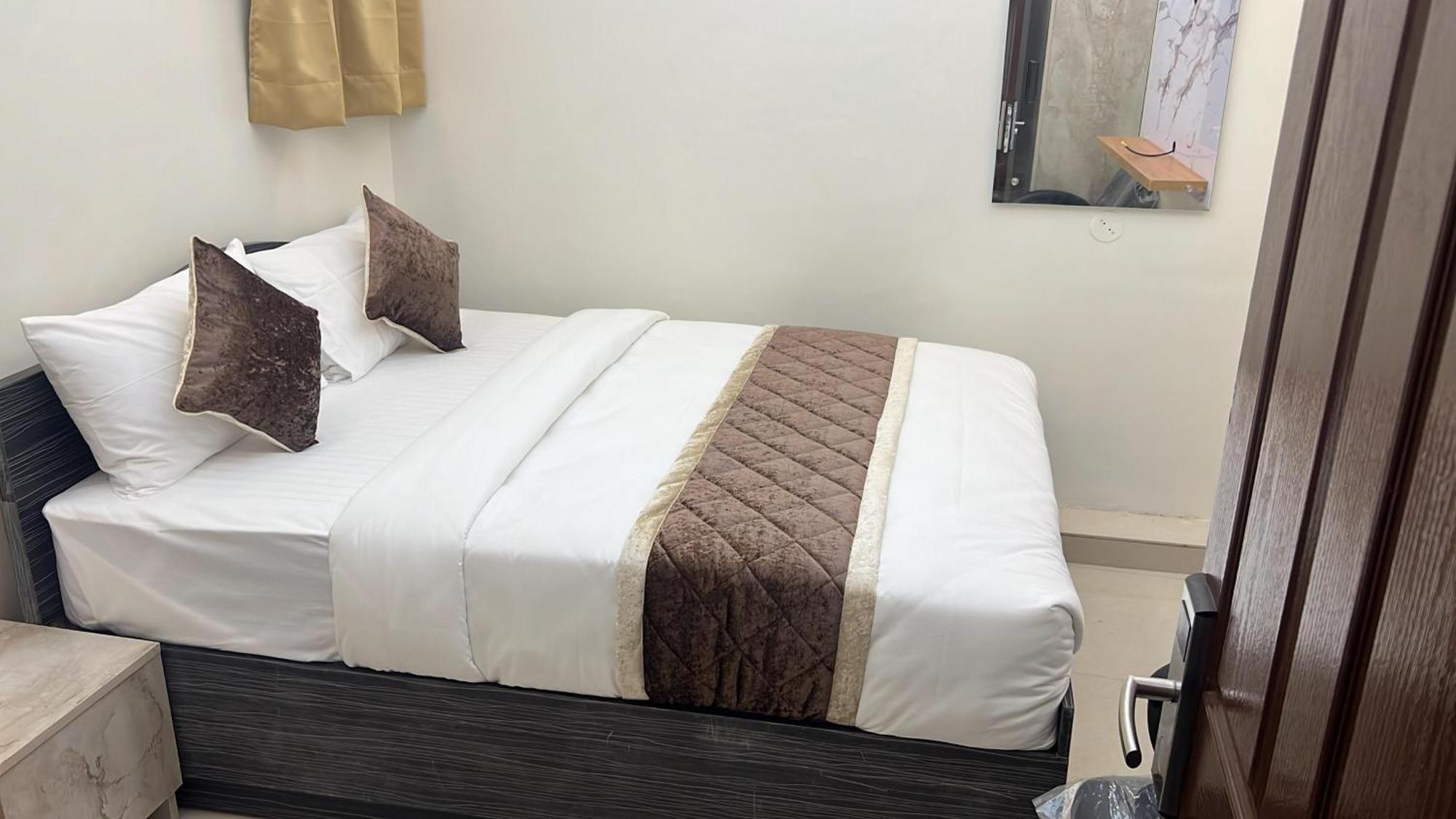 Hotel Subha Residency บังกาลอร์ ภายนอก รูปภาพ